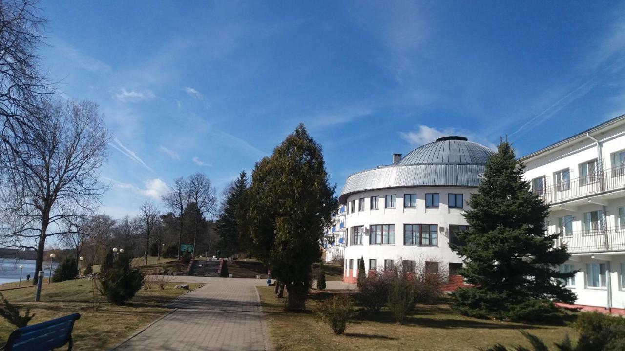 Sanatorium Naroch Hotel Exterior photo